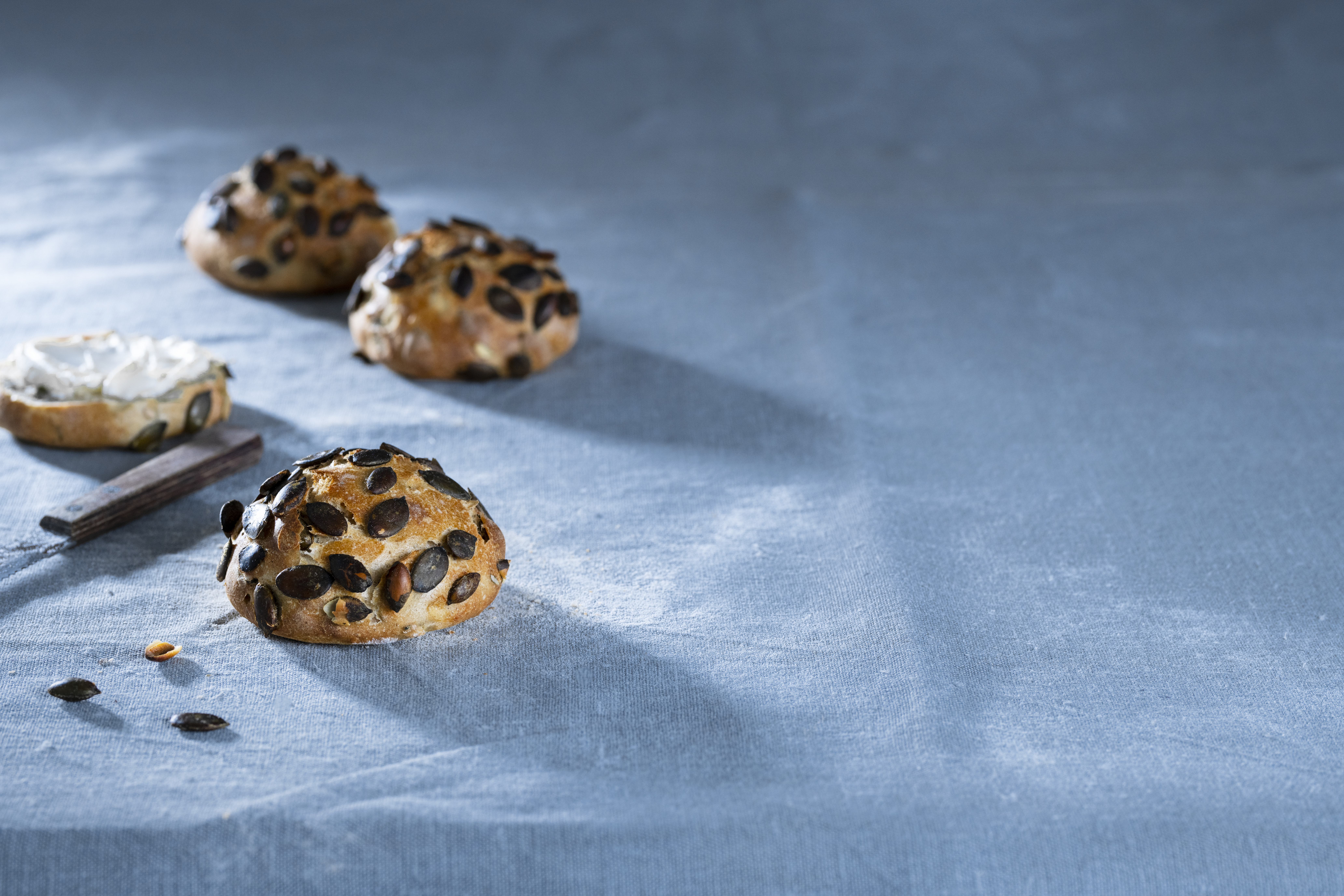 Bild zu Kürbiskernweckerl