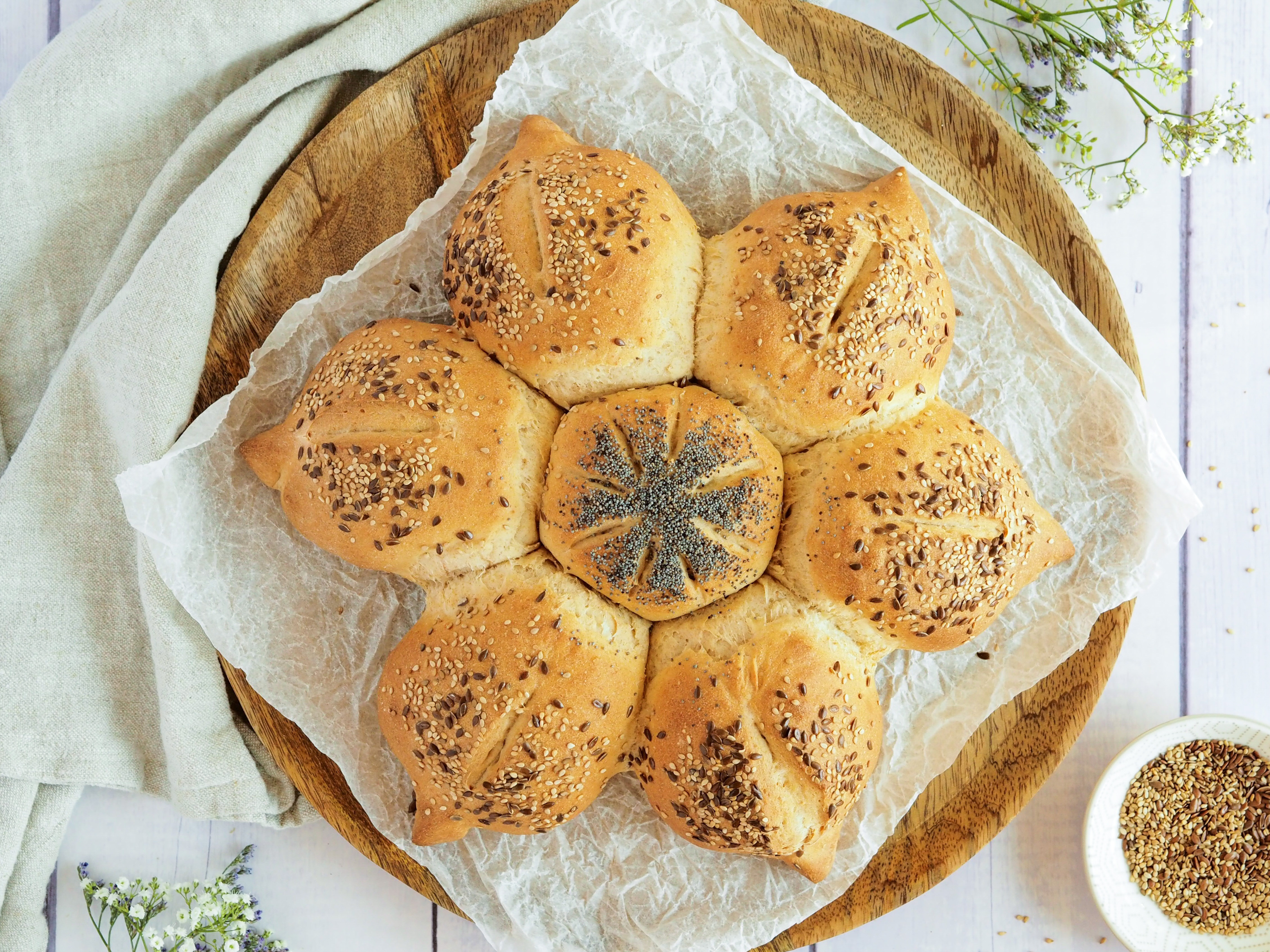 Bild zu Dinkelweckerl