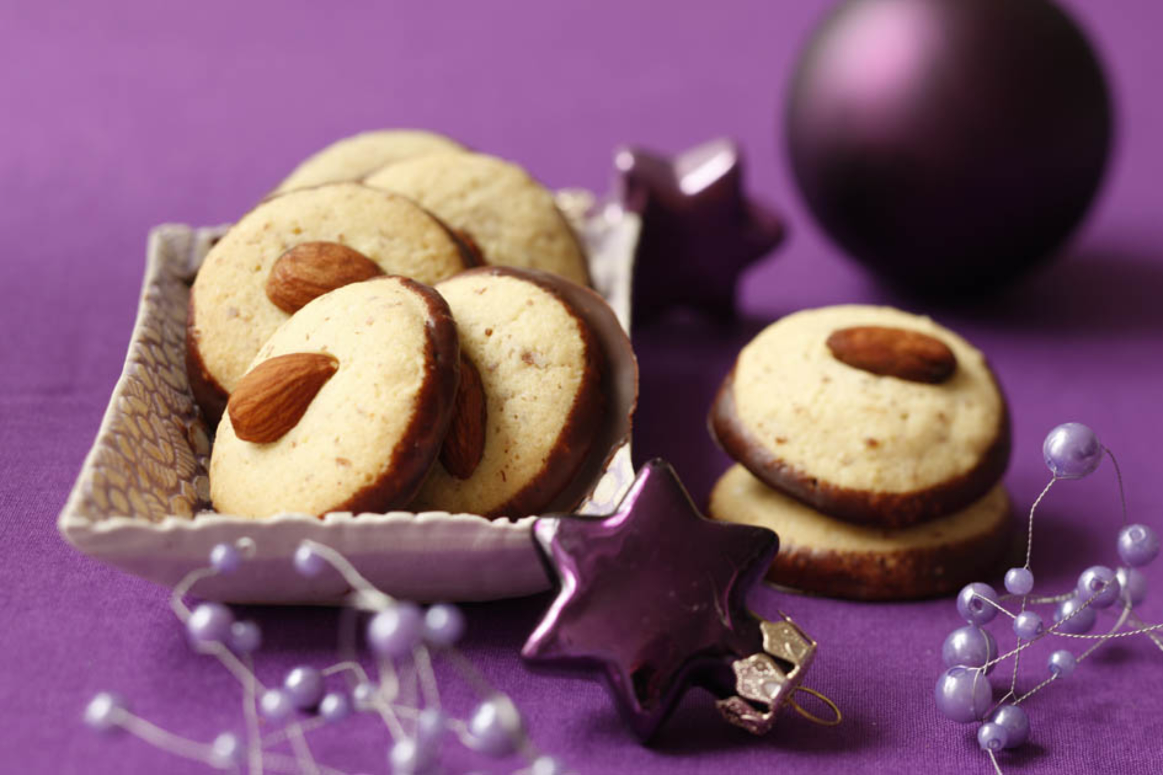 Bild zu Mandeltaler (Spritzbäckerei)