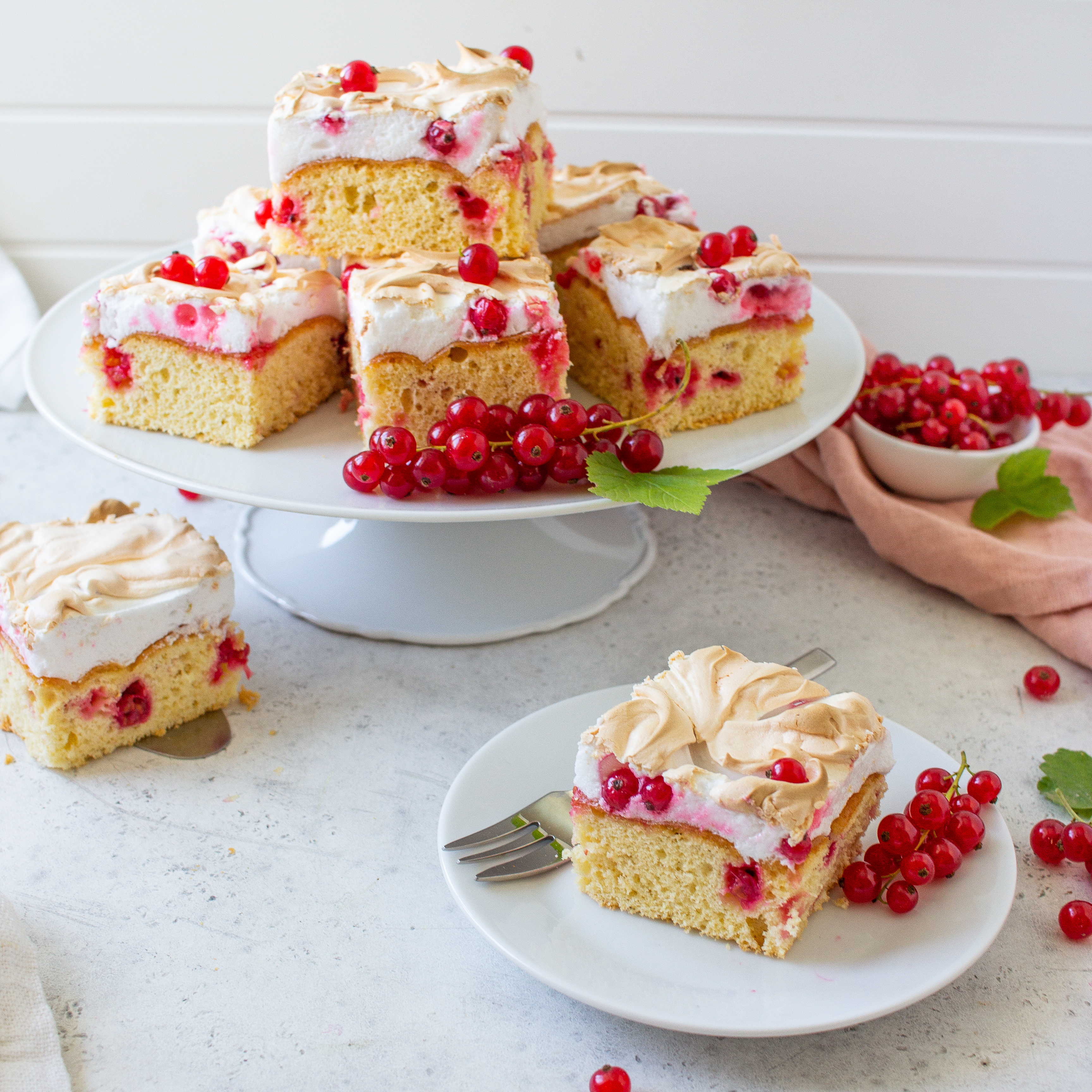 Bild zu Ribiselschnitte