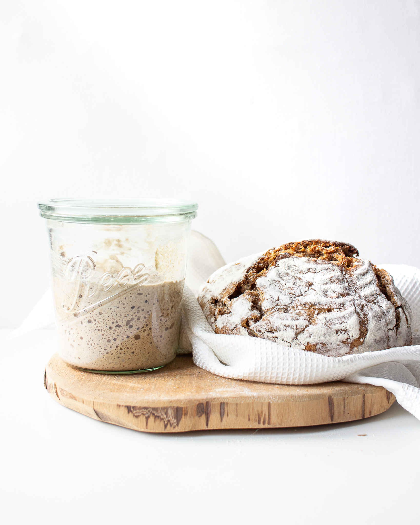 So setzt du selbst Sauerteig an