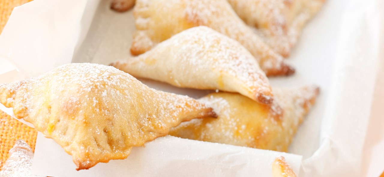 Bild zu Topfenecken mit Apfel-Marzipan-Fülle