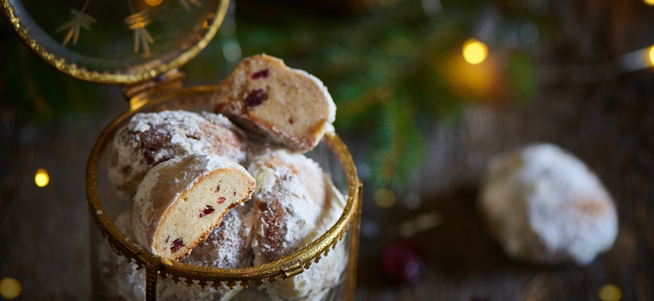 Bild zu Mini-Stollen mit Cranberries und Marzipan