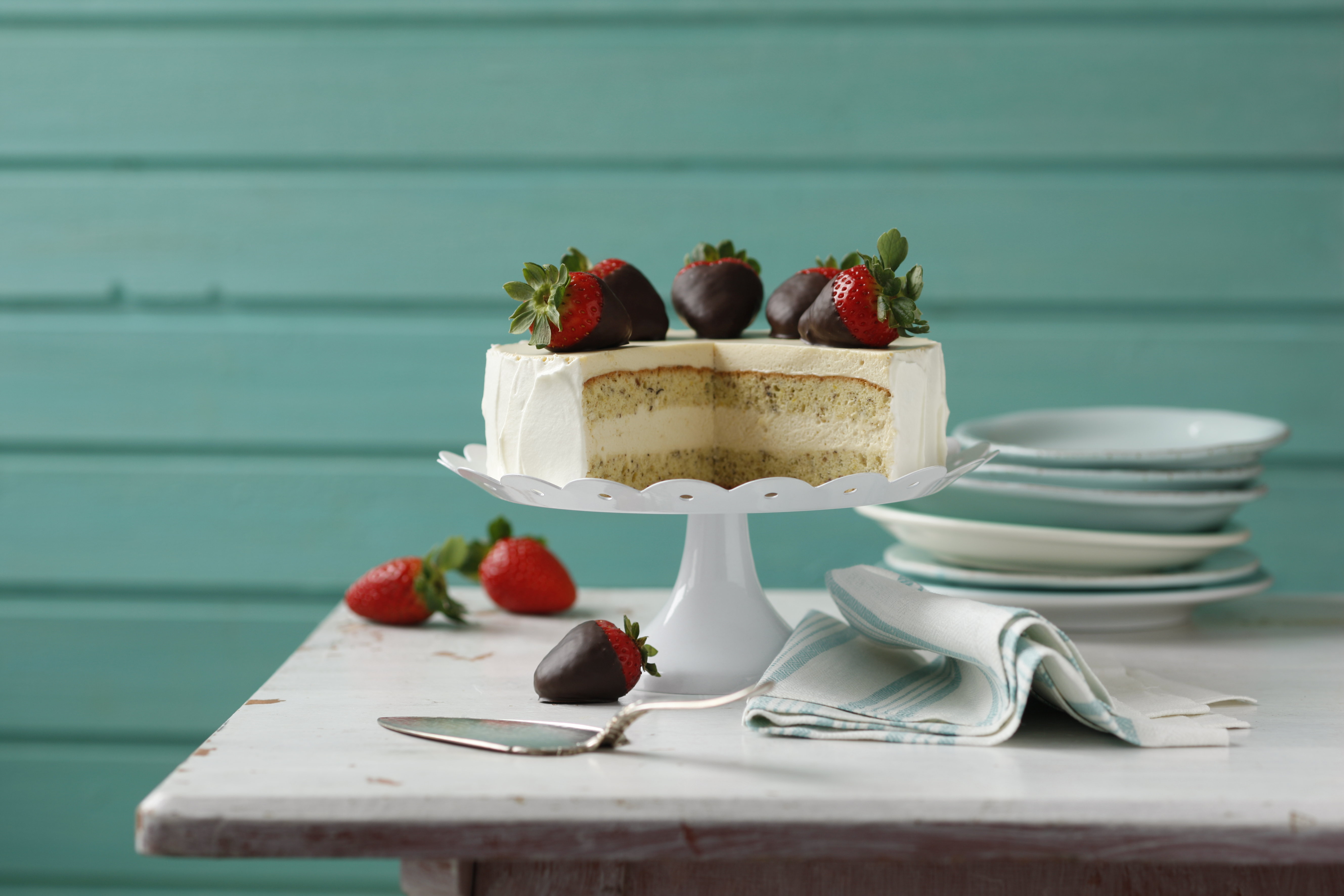 Bild zu Muttertagstorte mit weißer Schoko-Baileyscreme