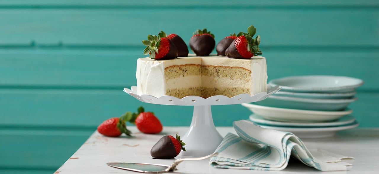 Bild zu Muttertagstorte mit weißer Schoko-Baileyscreme