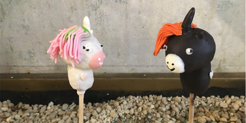 Bild zu Einhorn CakePops