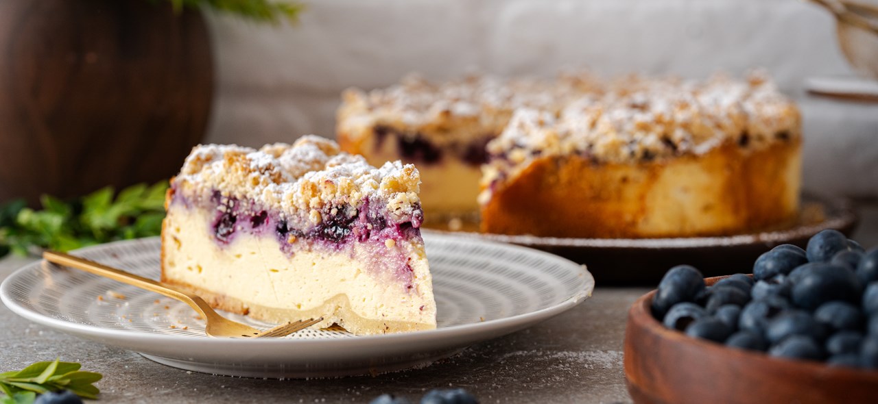 Bild zu Heidelbeer-Topfen-Streuselkuchen