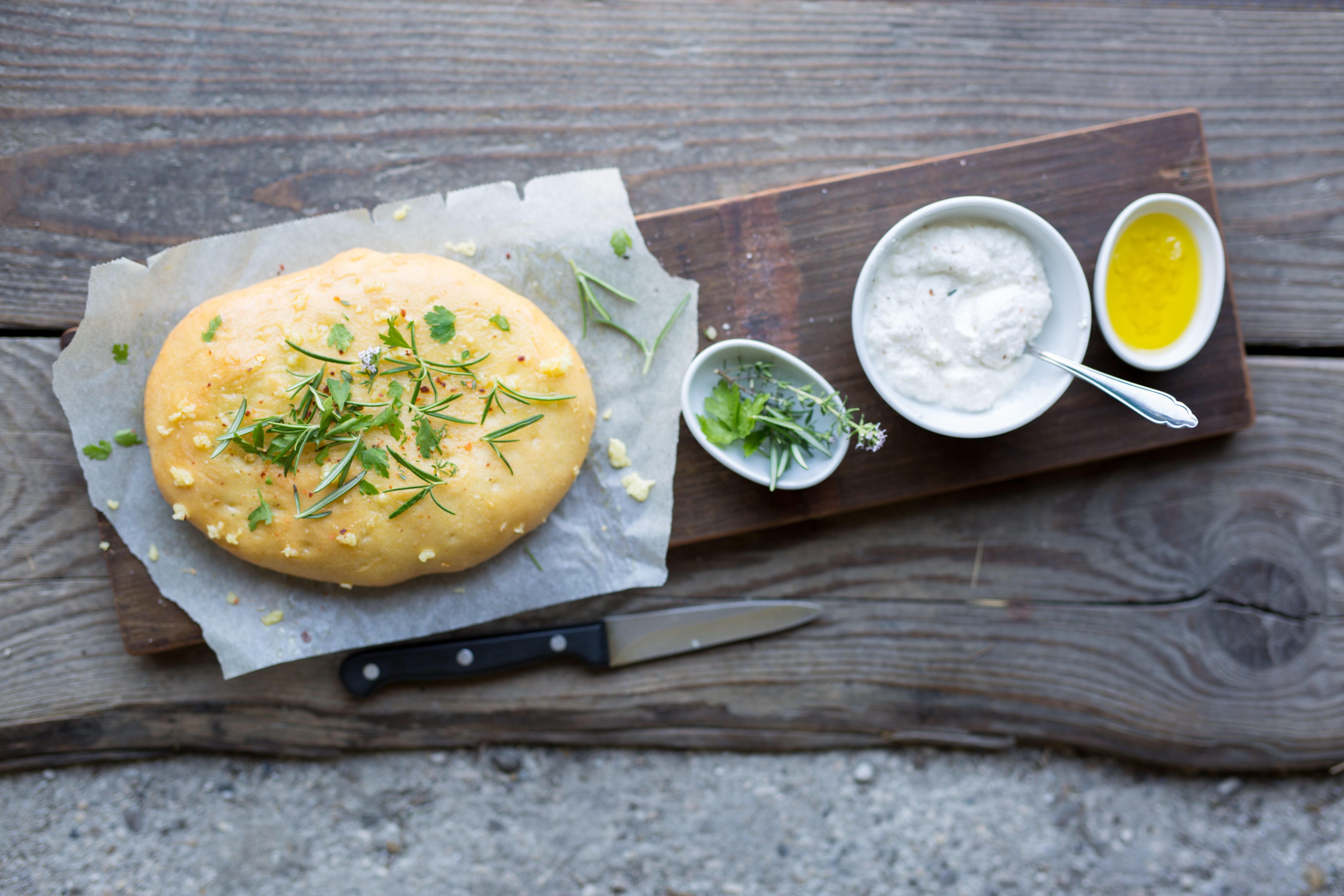 Bild zu Focaccia mit Kräutern