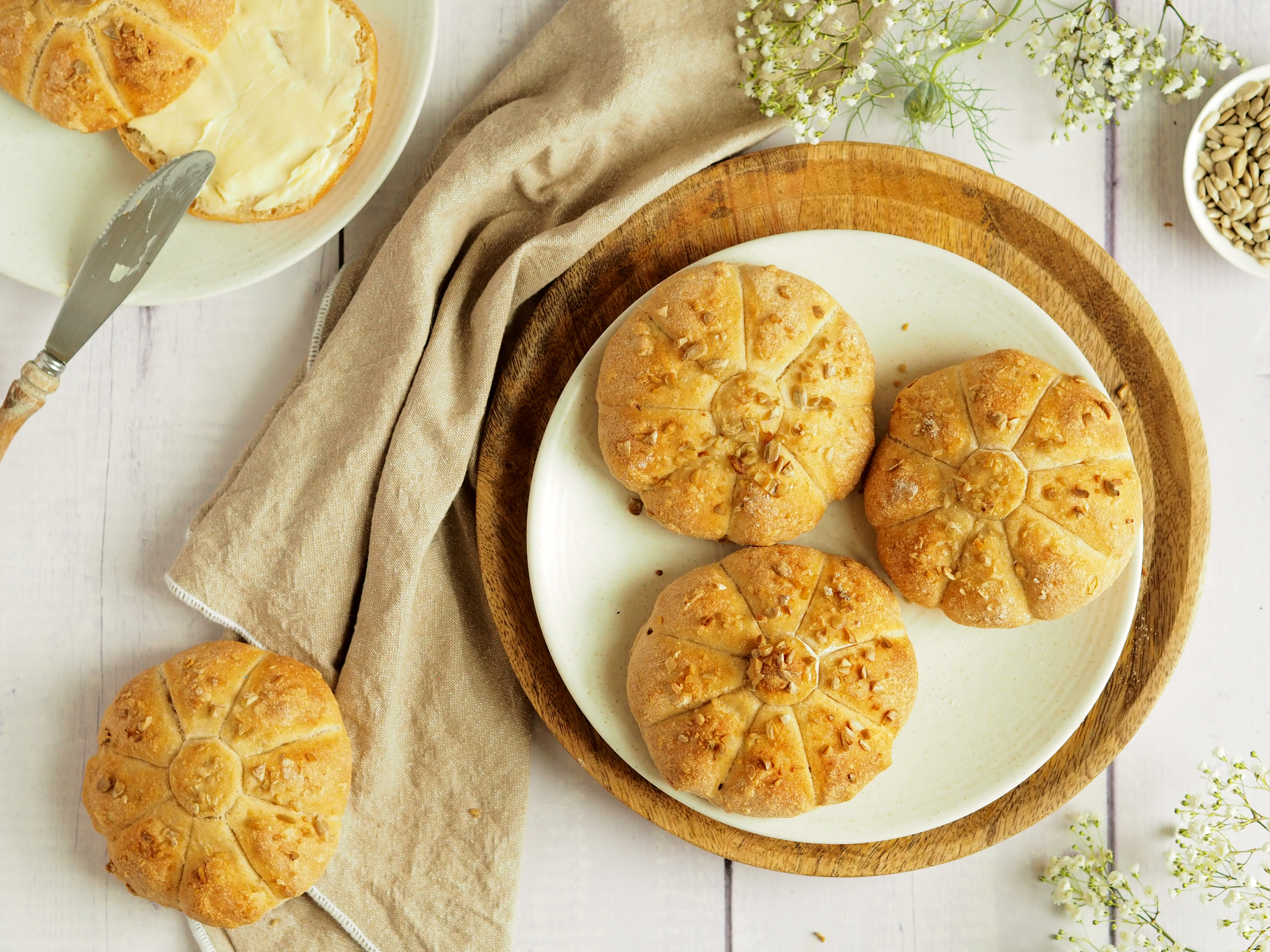 Sonnenblumenweckerl Rezept | Fini´s Feinstes