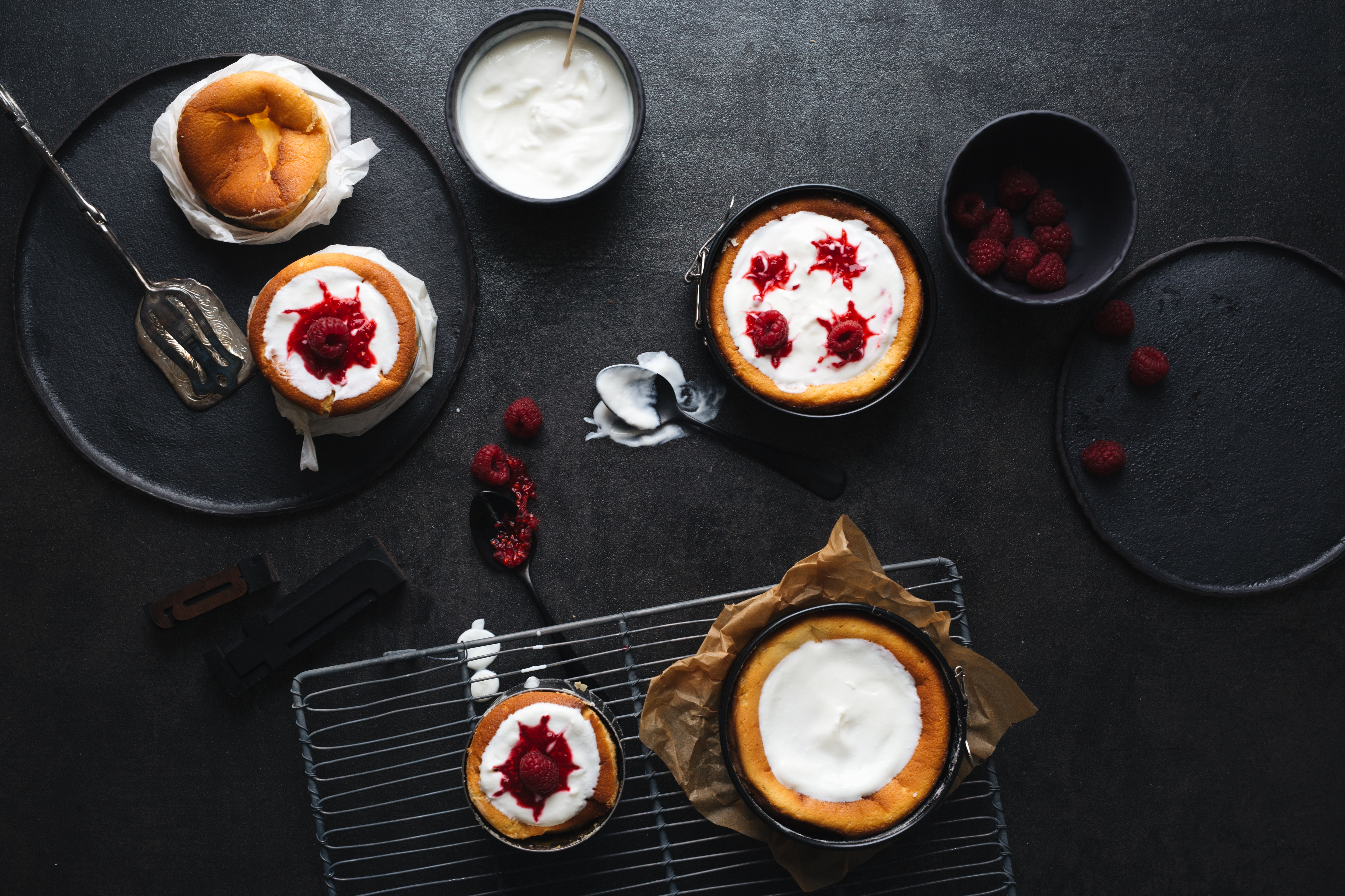 Bild zu Topfentorte mit Himbeeren 