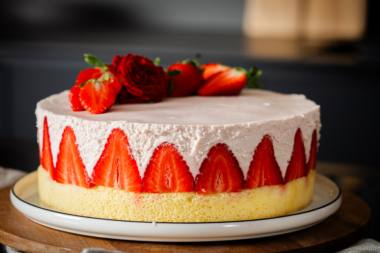 Bild zu Muttertagstorte mit Erdbeeren 