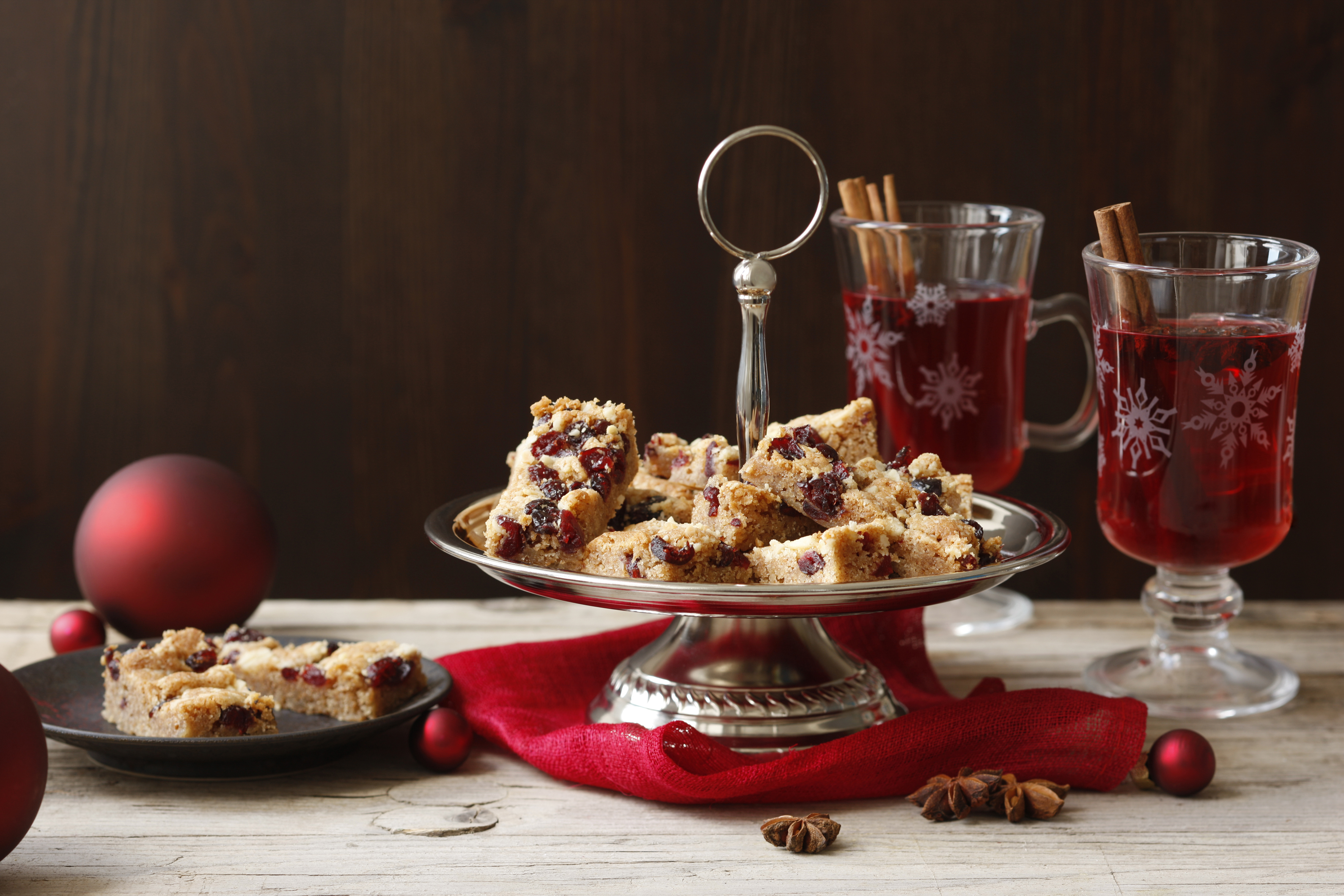 Bild zu Cranberry-Zimt-Streifen-Kekse