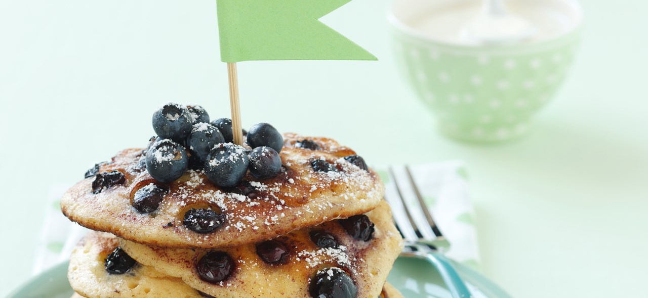 Bild zu Pancakes mit Heidelbeeren