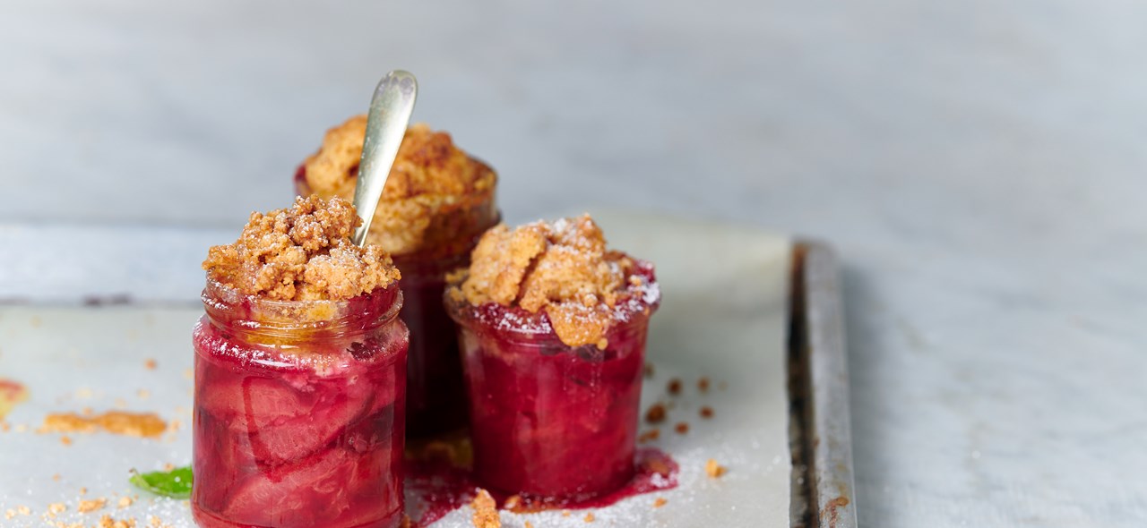 Bild zu Warmer Zwetschken Crumble