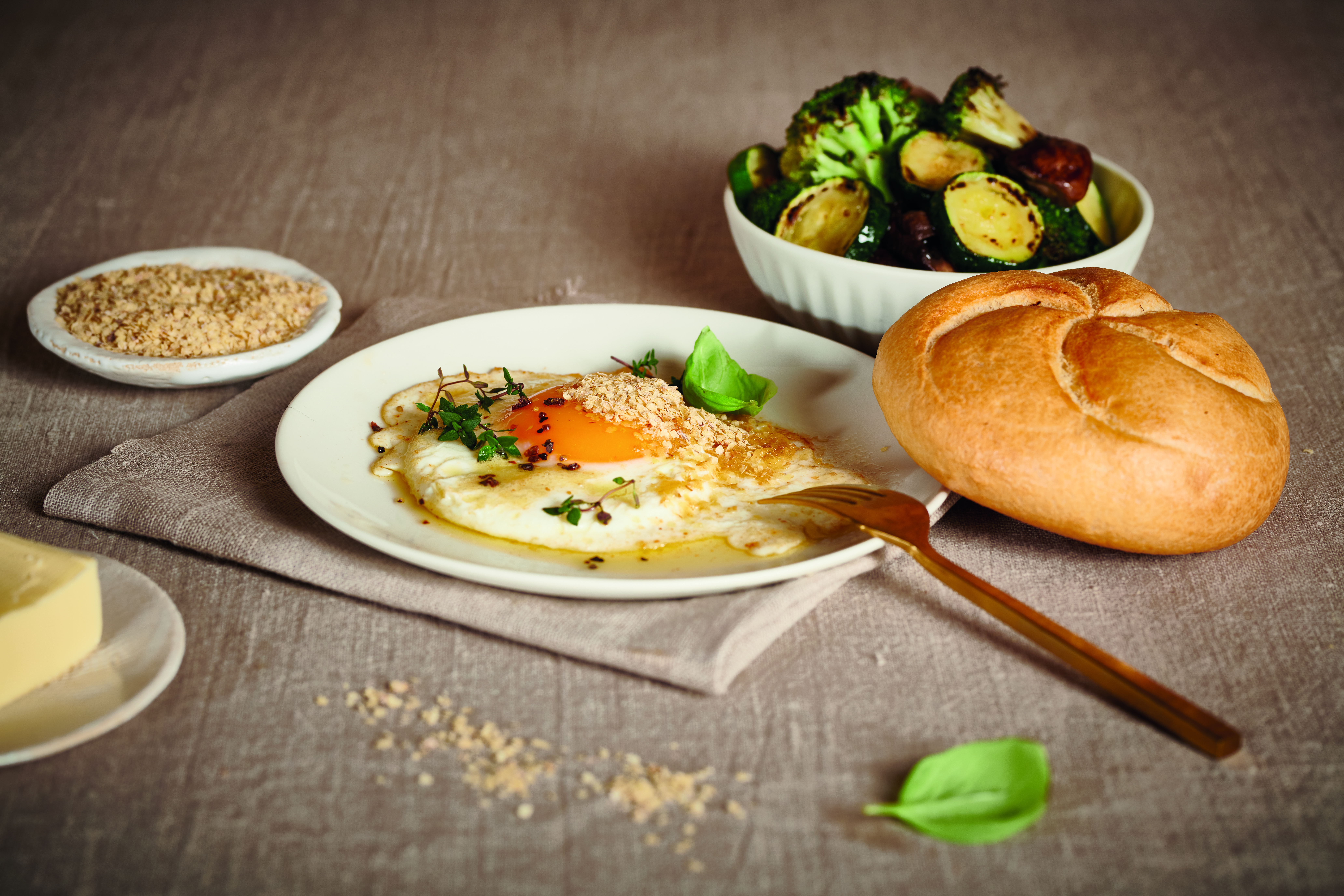 Spiegelei mit Gemüse und Bio-Weizenkeimen Rezept | Fini´s Feinstes